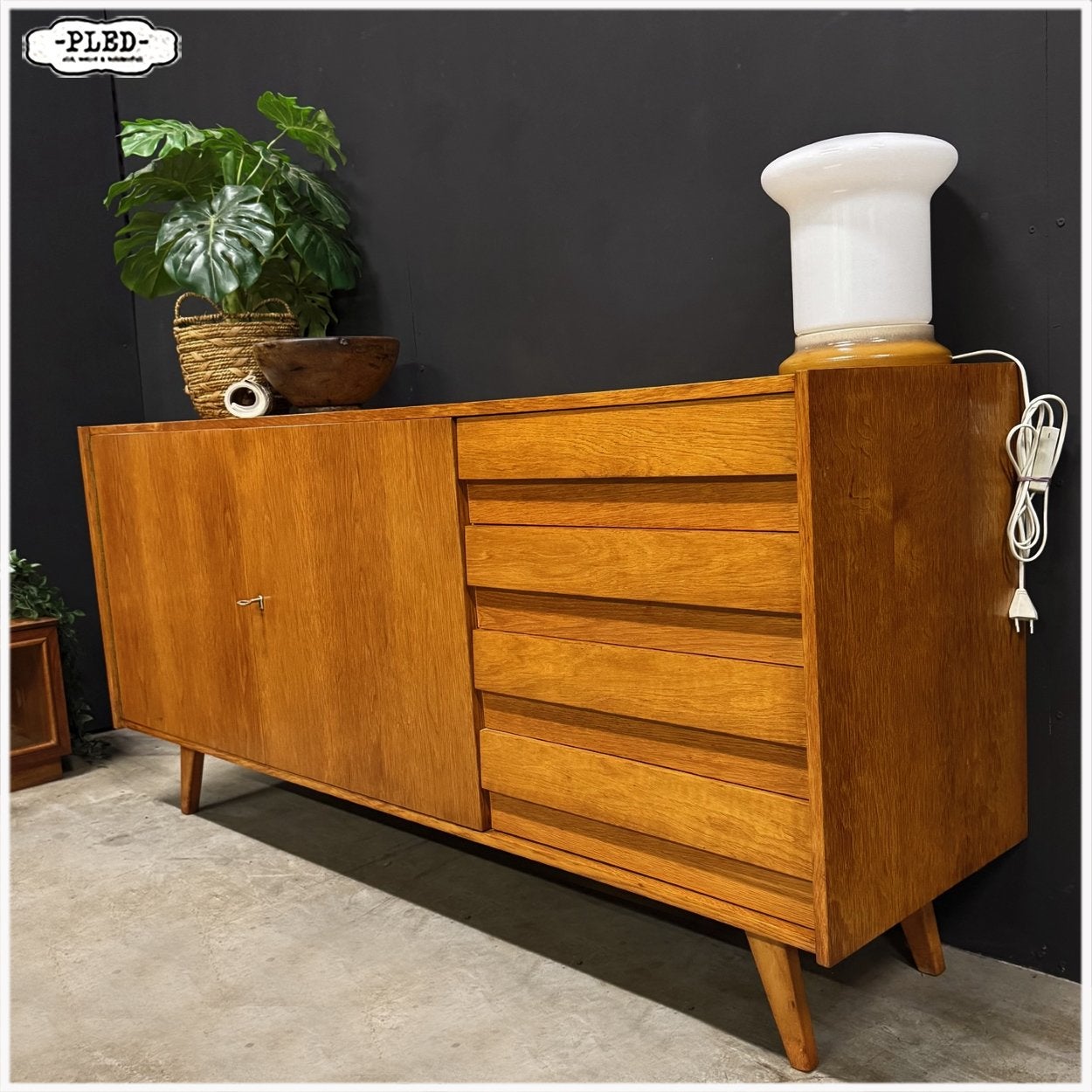 Vintage sideboard U-460, Jiri Jiroutek Dressoir Kast, Ophalen, Gebruikt, 150 tot 200 cm, Jiri Jiroutek voor Interier Praha (Praag)
