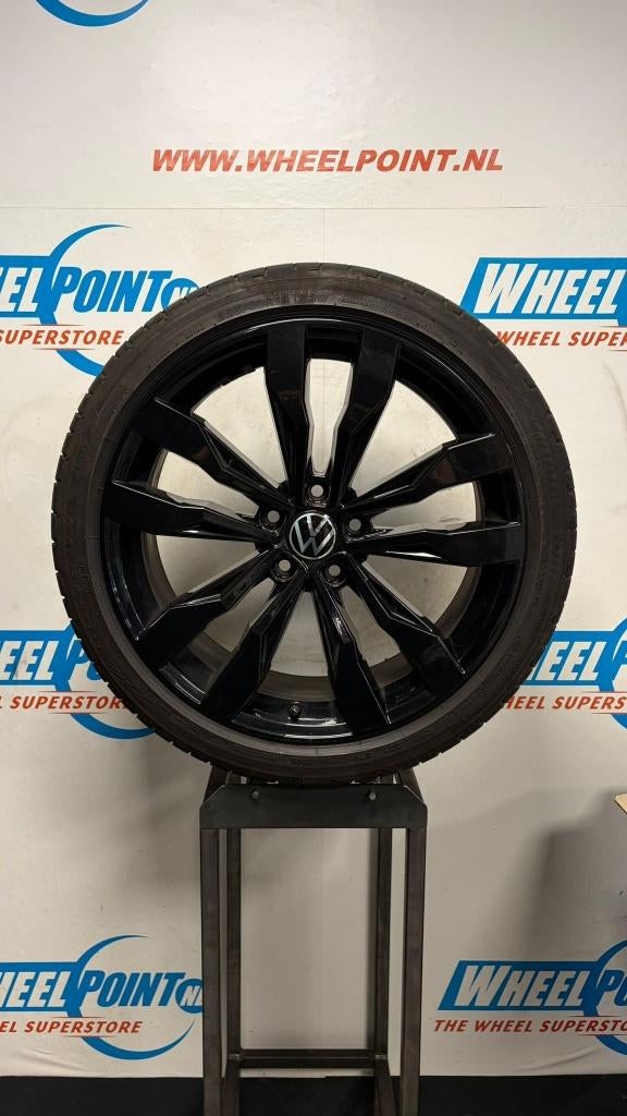 19'' Originele Volkswagen Suzuka velgen 5x112 T-rock zwart, 19 inch, Gebruikt, Velg(en), Ophalen of Verzenden