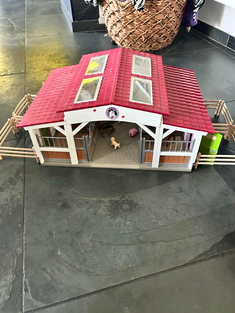 Schleich Manege met accessoires, Ophalen, Gebruikt, Meisje