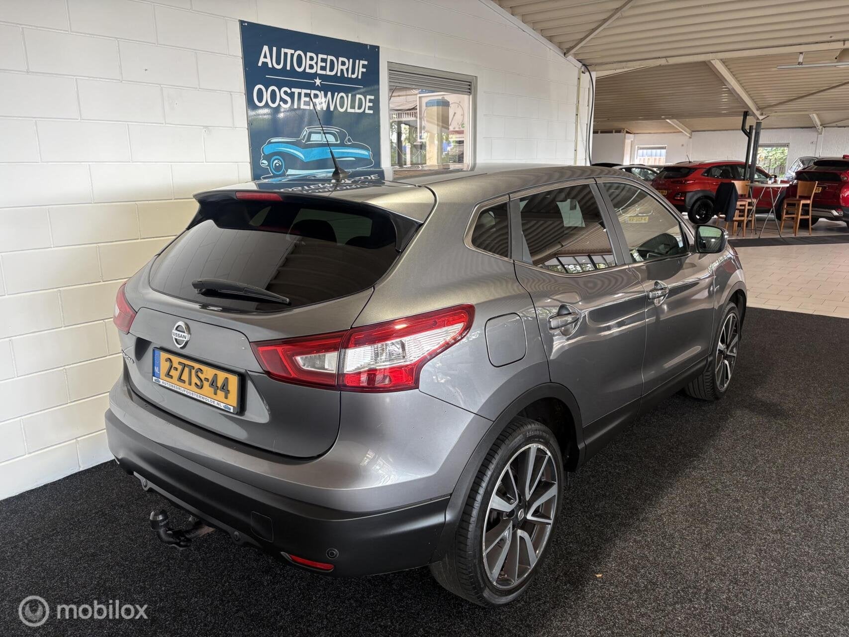 Nissan Qashqai 1.2 Connect Edition Automaat - Pano - Cruise, Auto's, Euro 5, Stof, Gebruikt, 680 kg