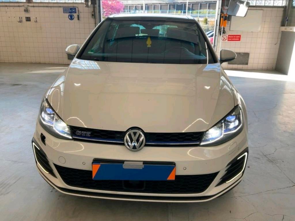 Volkswagen Golf 7.5 GTE/ zie schade/Volledig rijdbaar, Ophalen