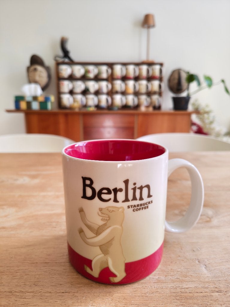 Starbucks - Berlin, Keramiek, Ophalen of Verzenden, Zo goed als nieuw, Overige stijlen