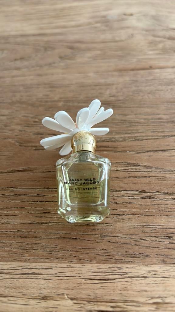 Daisy marc jacobs mini flacon, Verzamelen, Parfumverzamelingen, Ophalen of Verzenden, Nieuw, Miniatuur