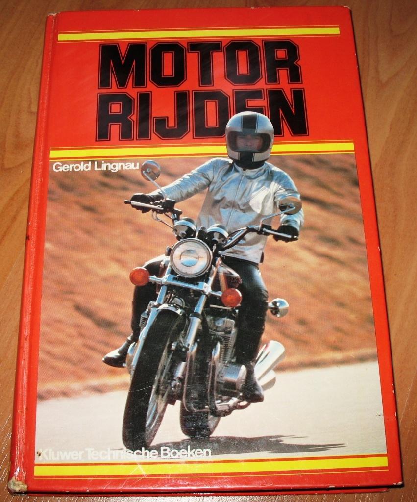 Boek Motorrijden Kluwer - Gerold Lingnau 1980, Boeken, Ophalen of Verzenden, Gelezen