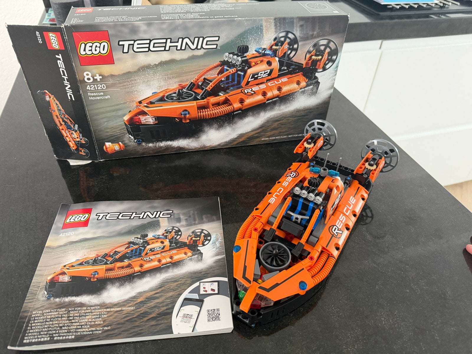 LEGO Technic 42120 Rescue Hovercraft - Zo goed als nieuw, Ophalen of Verzenden, Zo goed als nieuw, Overige merken