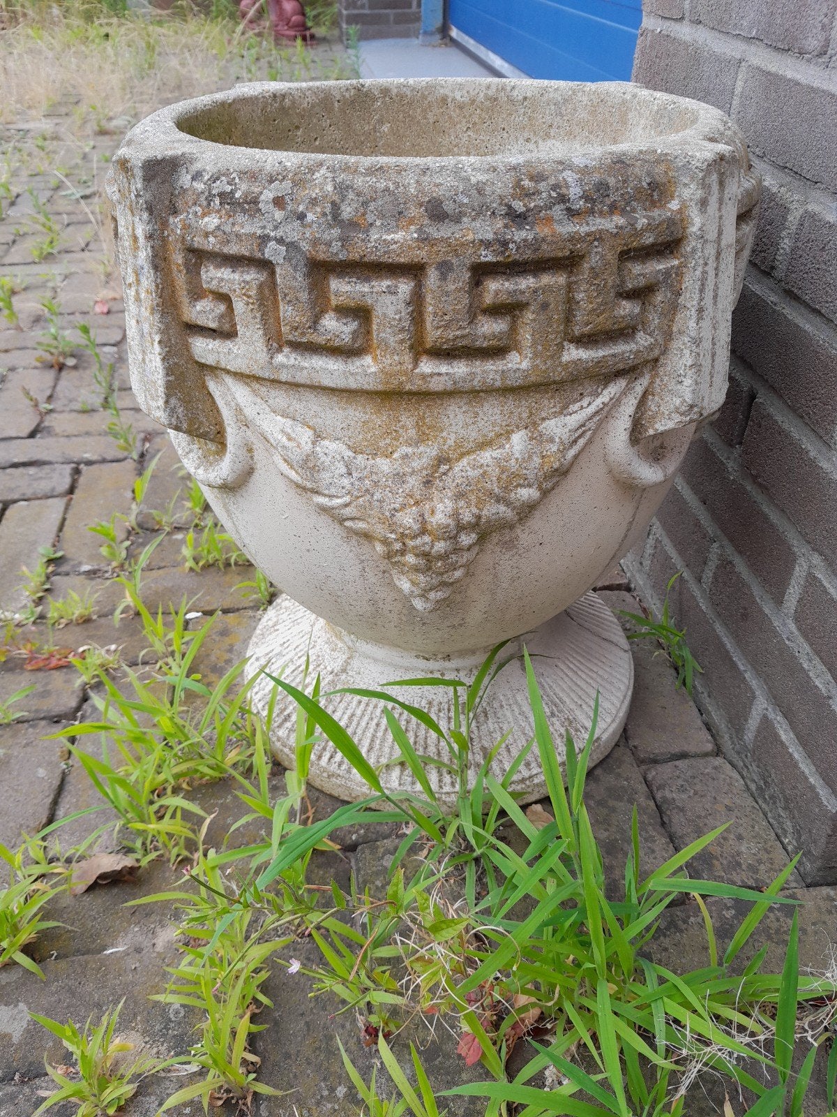 2 oude stenen bloembakken, Ophalen, Steen, Gebruikt, Minder dan 60 cm