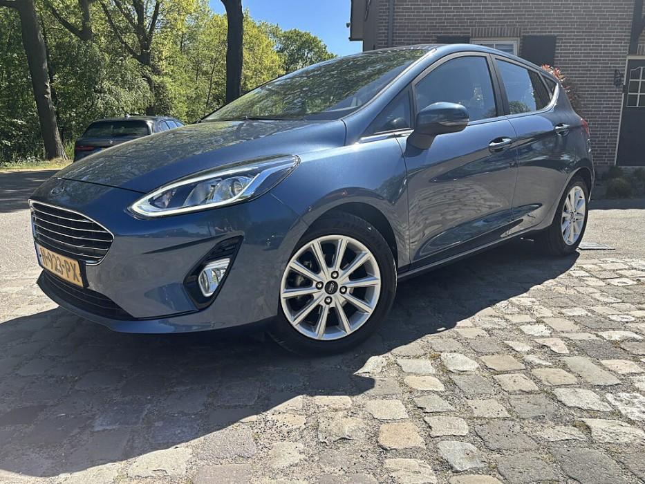 Ford Fiesta 1.0 95pk Titanium ecc,lmv,navigatie,pdc, Auto's, Ford, Voorwielaandrijving, Gebruikt, Euro 6, 95 pk