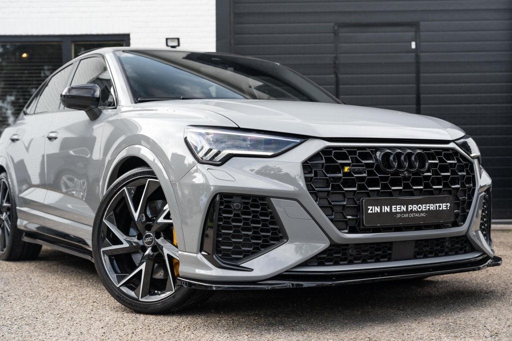 Audi RS Q3 RSQ3 2.5 TFSI Pano Matrix Carbon 360 B&O Sfeer, Auto's, Audi, Automaat, Gebruikt, 1675 kg, Bedrijf