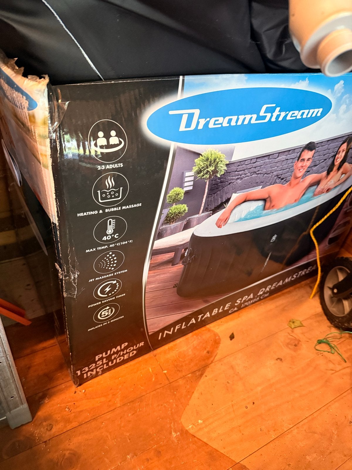 DreamStream Opblaasbare Jacuzzi - Klein lekje, grote deal!, Tuin en Terras, Bubbelbaden en Hottubs, Ophalen, Zo goed als nieuw
