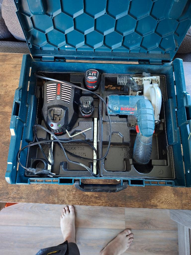 Bosch Professional ACCU Mini Cirkelzaag, Doe-het-zelf en Verbouw, Gereedschap | Zaagmachines, Zo goed als nieuw, Cirkelzaag, 1200 watt of meer