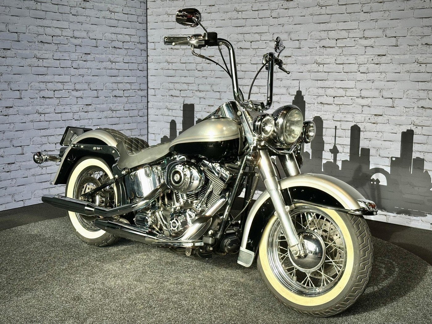 Harley-Davidson FLSTCI HERITAGE SOFTAIL CLASSI (bj 2003), Motoren, Laan van Vredenoord 33
2289 DA  RIJSWIJK, NL, Meer dan 35 kW