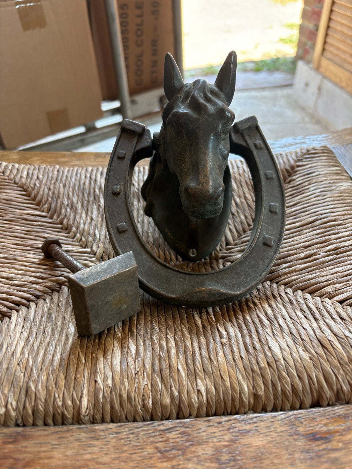 Antieke bronzen paardenhoefijzer deurklopper, Ophalen