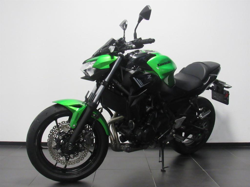 Kawasaki Z650 ABS, LED Verlichting, 649 cc, Bedrijf, 12 t/m 35 kW