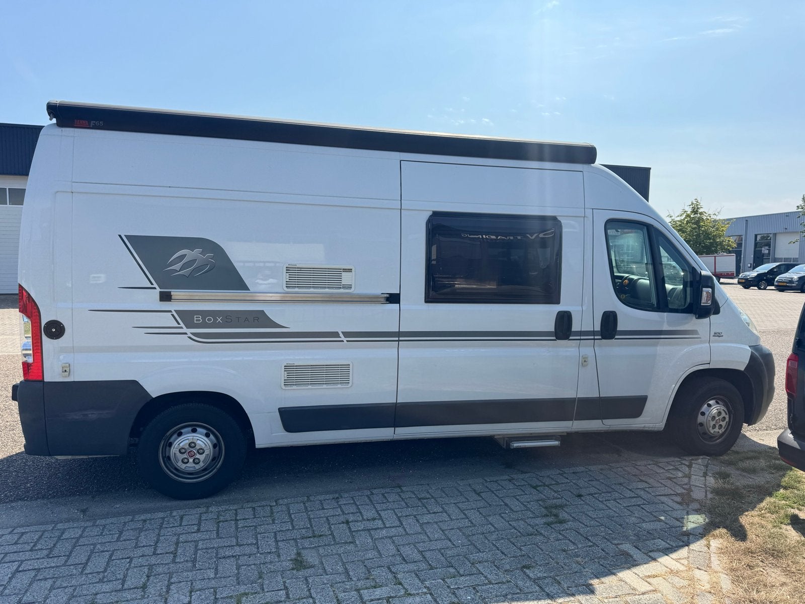 Caravans And Camping Knaus