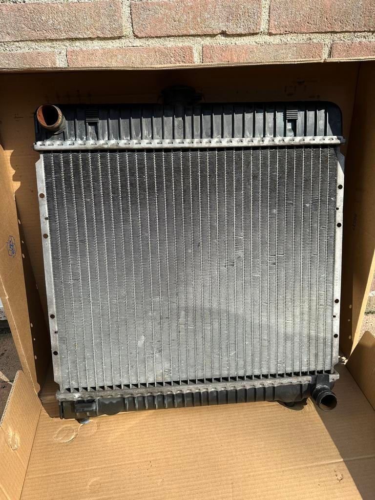 Mercedes w123 radiator, Ophalen of Verzenden