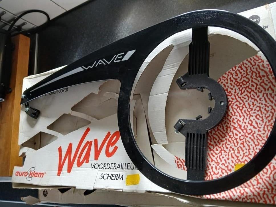 Wave universeel kettingscherm 26"-28" nieuwe in doos, Fietsen en Brommers, Fietsonderdelen, Ophalen, Nieuw, Wave kettingscherm