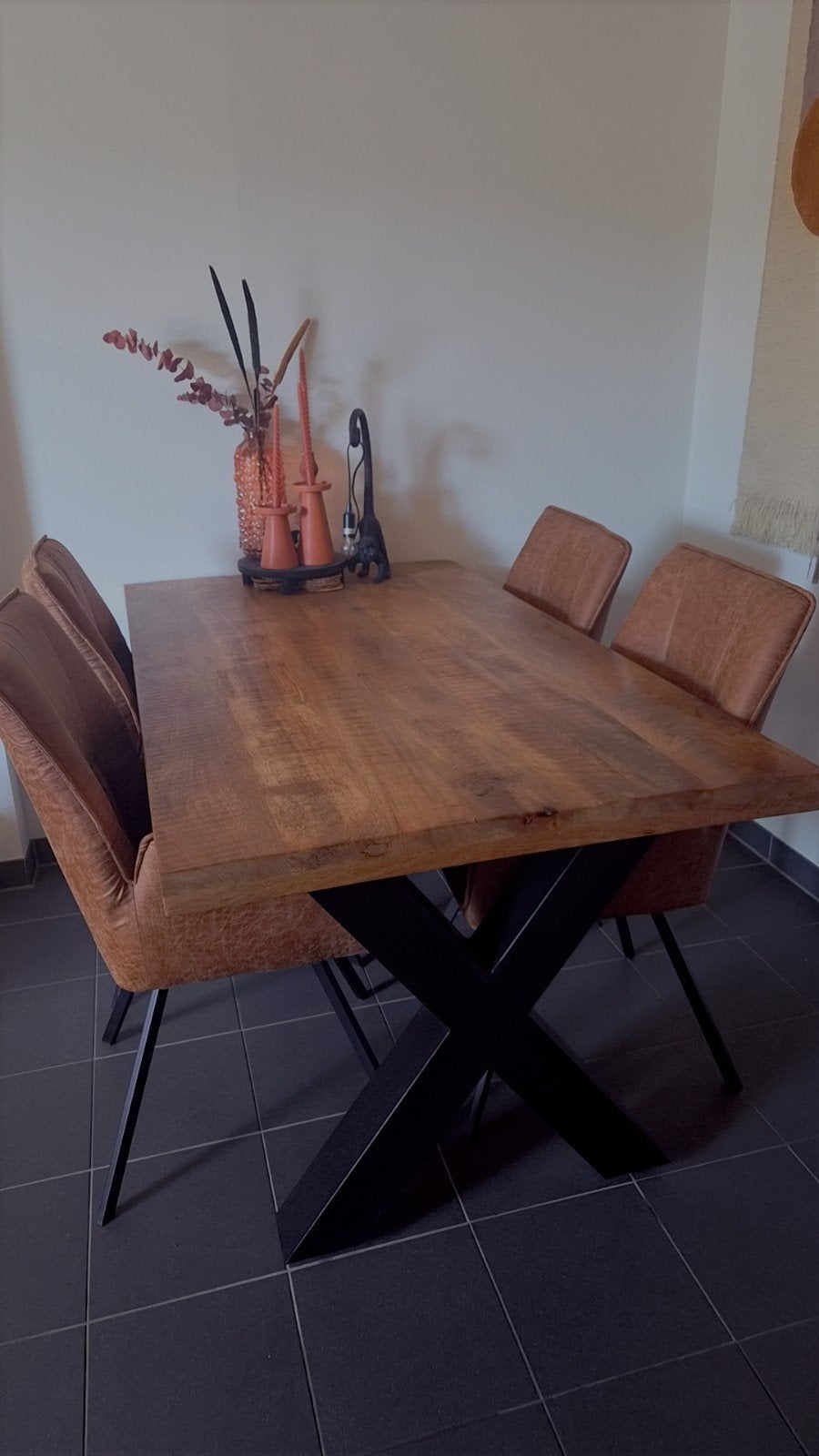 Eettafel met 4 cognackleurige eetkamerstoelen, Ophalen, 50 tot 100 cm, 150 tot 200 cm, Zo goed als nieuw