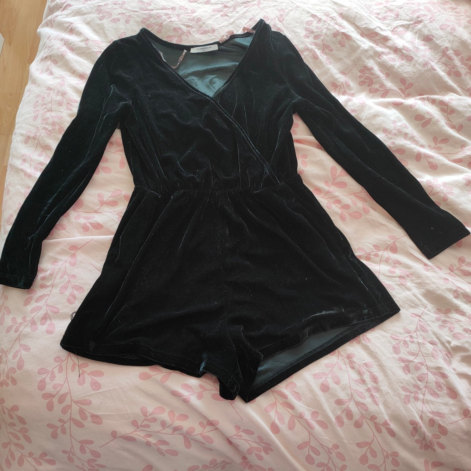 Glamorous fluwelen playsuit zwart maat M, Kleding | Dames, Maat 38/40 (M), Zwart, Ophalen of Verzenden, Zo goed als nieuw