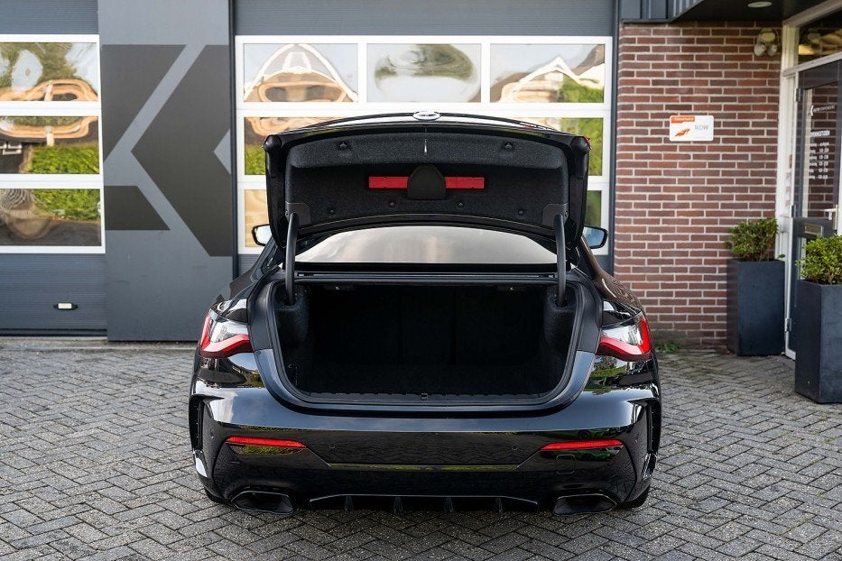 BMW 4 Serie M440i Coupé M Sport Pro | Facelift | Curved Dis, Automaat, Achterwielaandrijving, Gebruikt, 4-Serie