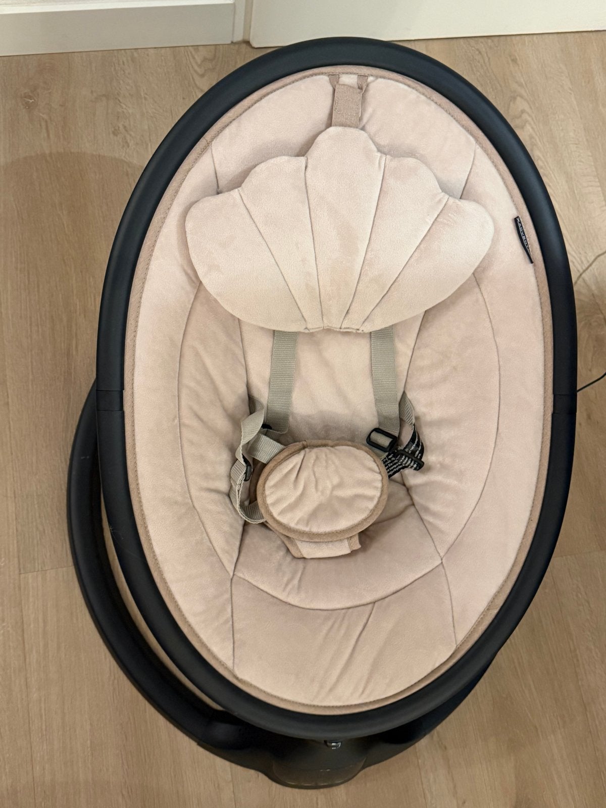 Elektrische beige velvet wipper baby, Wipstoel, Ophalen, Overige merken, Met gordel(s) of riempje(s)