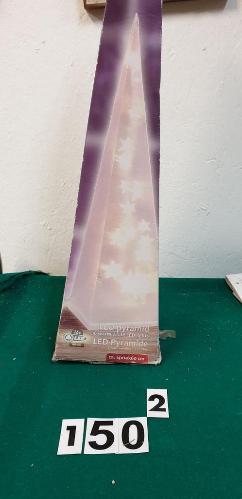150 ]kerst pyramide, Diversen, Kerst, Ophalen of Verzenden, 'T Olde Gre-j, Info@toldegrej.nl, Endepoelstraat 20f Didam