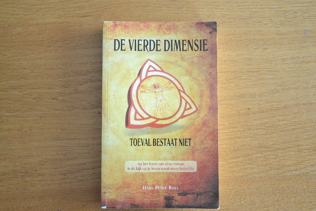 Boek: De Vierde Dimensie, Hans Peter Roel, Ophalen of Verzenden, Gelezen, Spiritualiteit algemeen, Overige typen