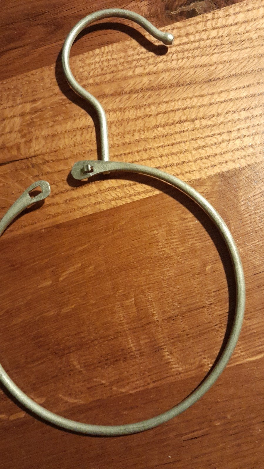 Metalen Kledinghanger - Rond Model ideaal voor stropdas, Ophalen