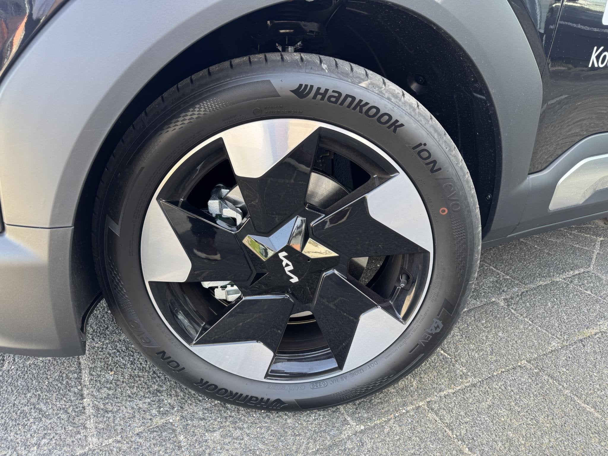 Kia EV2 Plus Advanced 42.2 kWh Nu Beschikbaar voor Proefrit, Auto's, Stof, Gebruikt, Zwart, Te koop