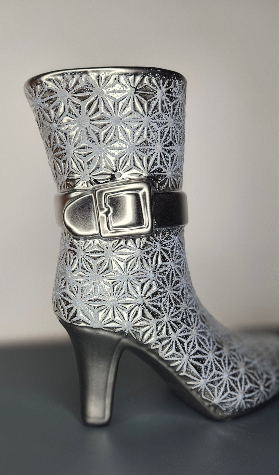 Vaas "Laars" H.24.2cm, 24 cm, Gilde Handwerk, Export@Gildehandwerk.com, Nieuw