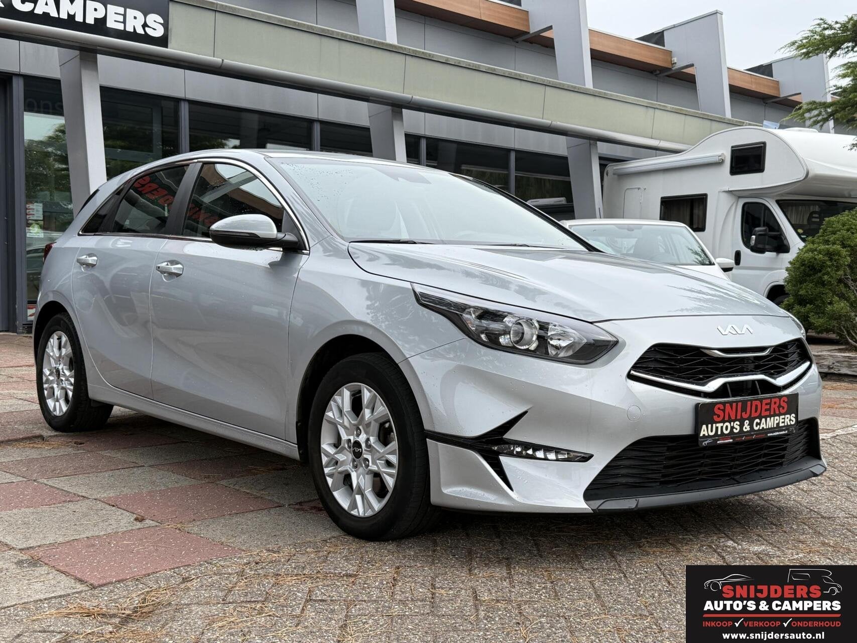 Kia Ceed 1.6 CRDi MHEV DynamicLine in nieuwstaat, 136 pk, Gebruikt, Zwart, 4 cilinders