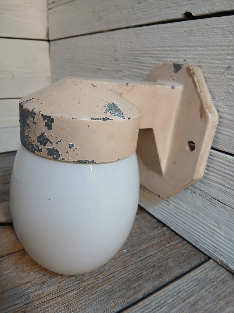 Vintage jaren ’30 Design buitenlamp / badkamerlamp, Gebruikt, Onbekend, Ophalen of Verzenden, Glas