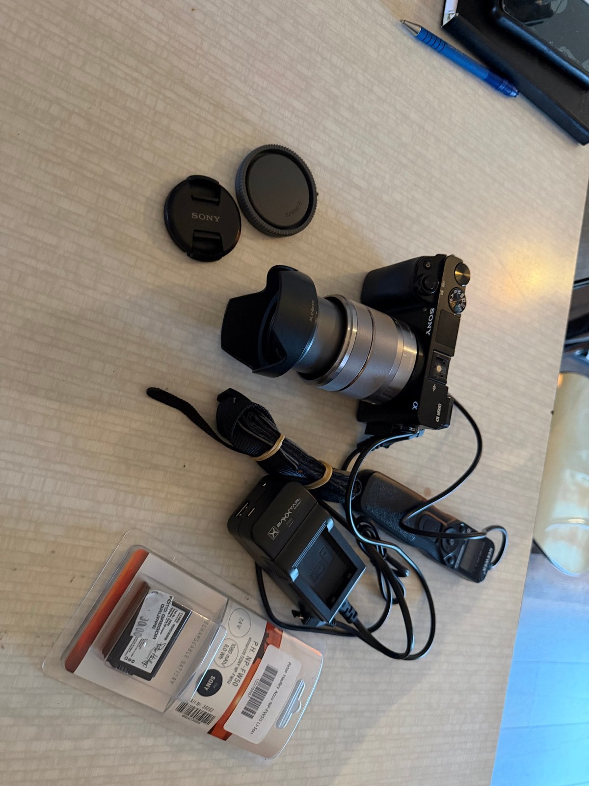 Sony Alpha A6000 Systeemcamera met 18-55  lens en accessoir, Audio, Tv en Foto, Beeldstabilisatie, Ophalen of Verzenden, Zo goed als nieuw