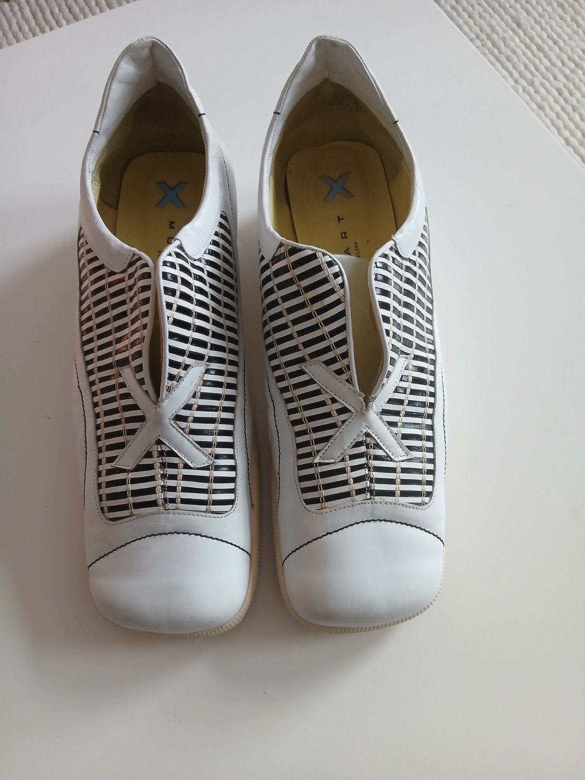 Muxart Barcelona Instappers Maat 41 - Zo goed als nieuw, Kleding | Dames, Schoenen, Zo goed als nieuw, Wit, Instappers, Muxart Barcelona
