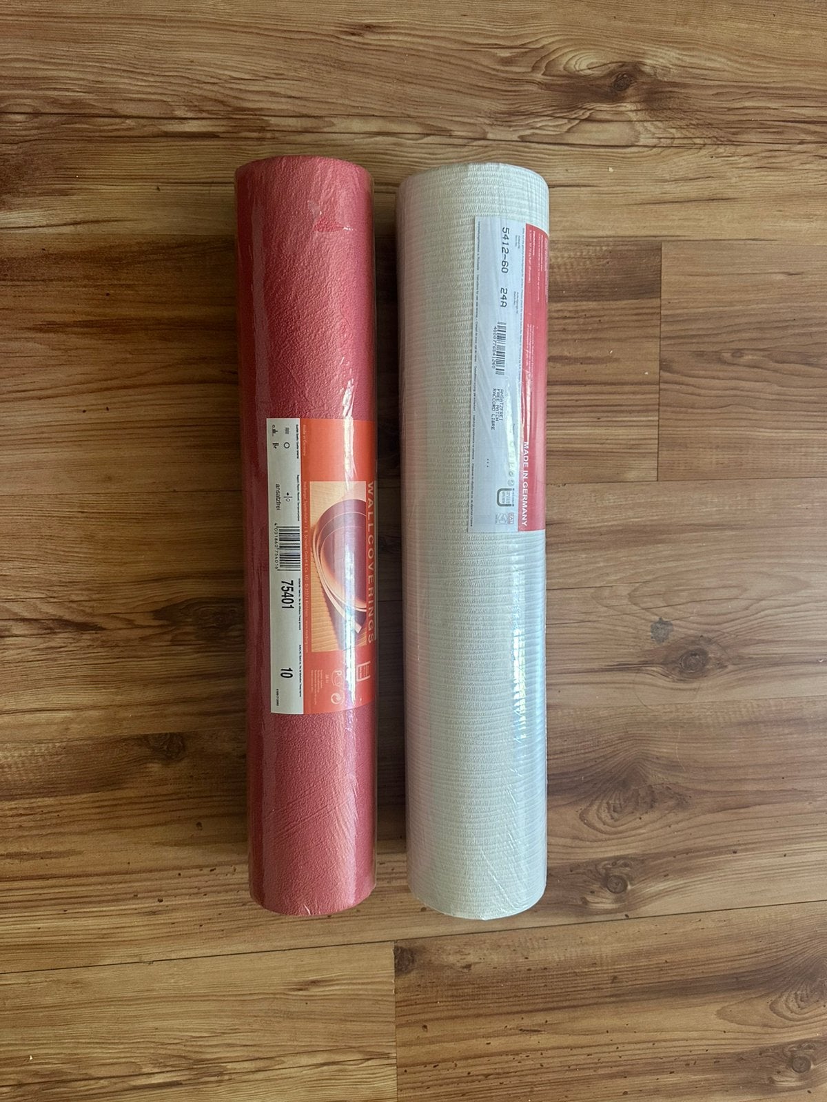 Kwaliteitsbehang aangeboden – Diverse soorten (17 rollen), Ophalen, Rood