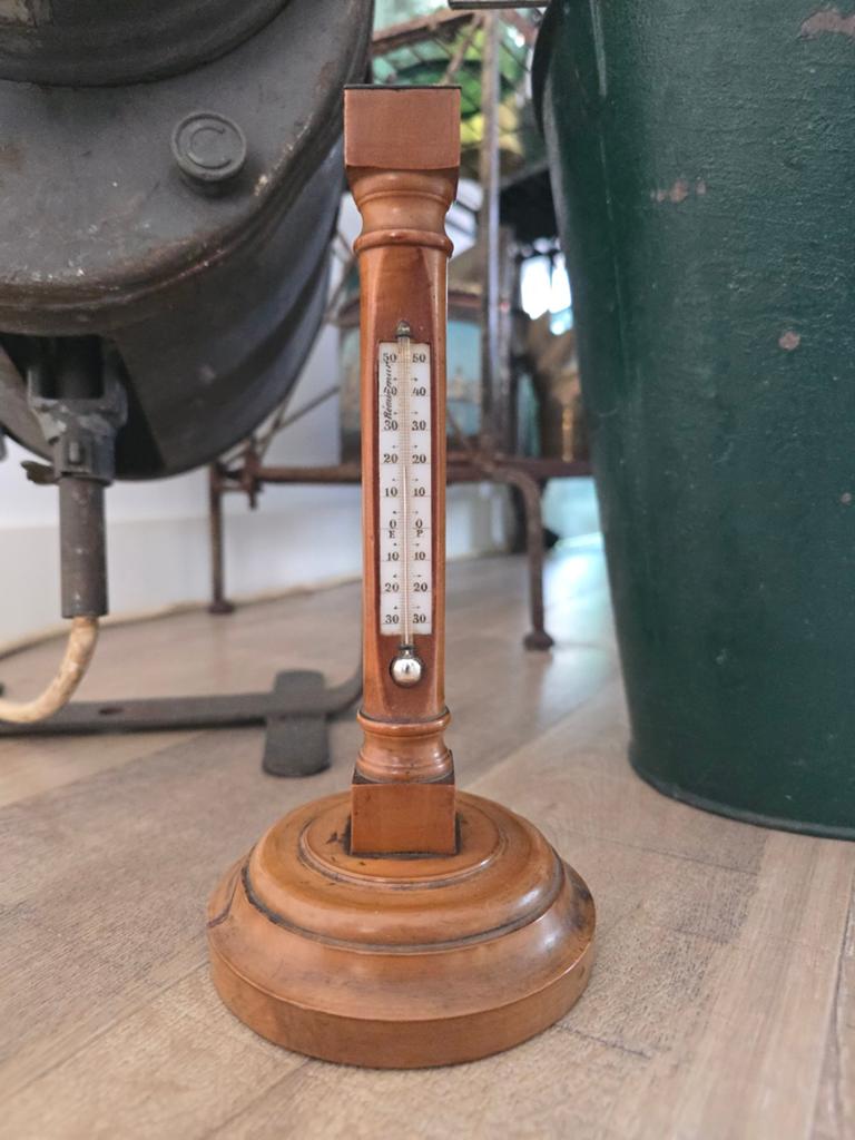 Antieke houten tafel-thermometer porseleinen schaalverdeling, Ophalen of Verzenden, Zo goed als nieuw