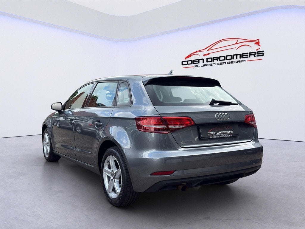 Audi A3 Sportback 1.0 TFSI /Apple Carplay/Parkeersensoren V+, Auto's, Audi, Voorwielaandrijving, Stof, Gebruikt, Bedrijf