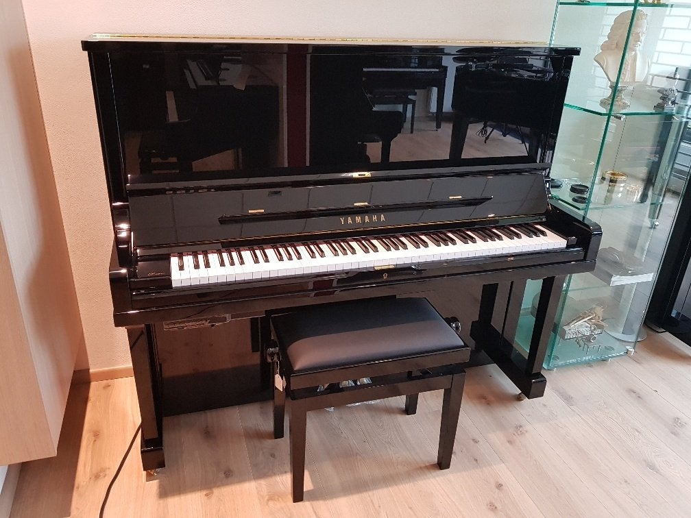 Yamaha SE132 SH Silent Piano demo/showroom model, Muziek en Instrumenten, Piano's, Niet ingevuld, Zwart, Niet ingevuld, Ophalen of Verzenden