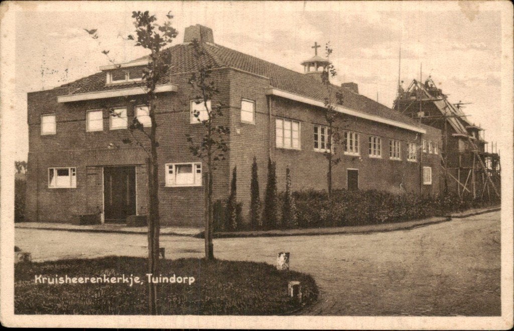 Tuindorp - Kruisheerenkerkje - Hoekgevel, Ophalen of Verzenden, 1920 tot 1940, Gelopen, Noord-Brabant