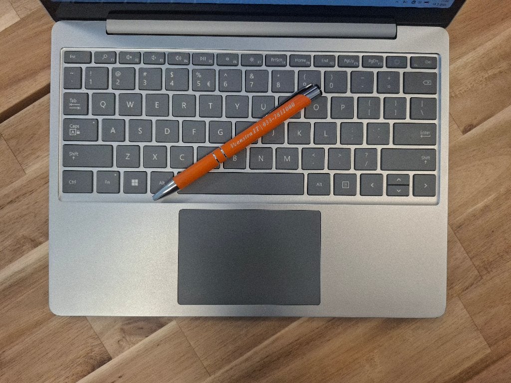 Microsoft Surface Laptop Go 3, Computers en Software, Info@veenstraIT.nl, 256 GB, Qwerty, 8 GB