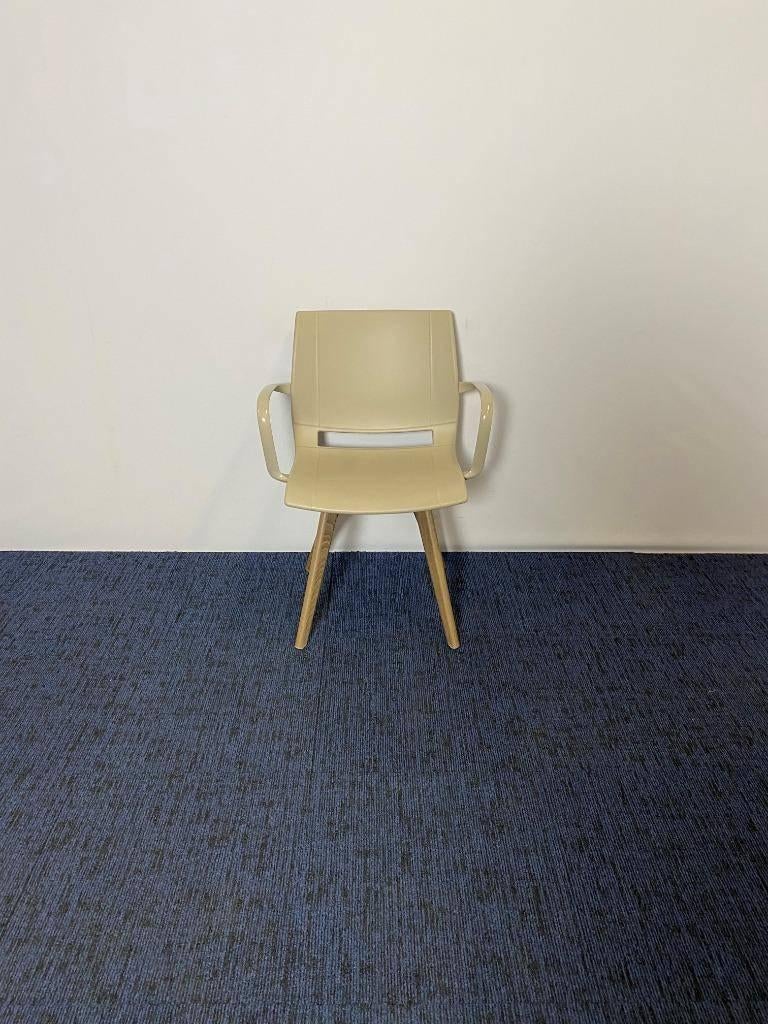 Vergaderstoel Kusch & Co Uni_Verso, design, lichtbruin, Ophalen, Gebruikt, Hout, Drie