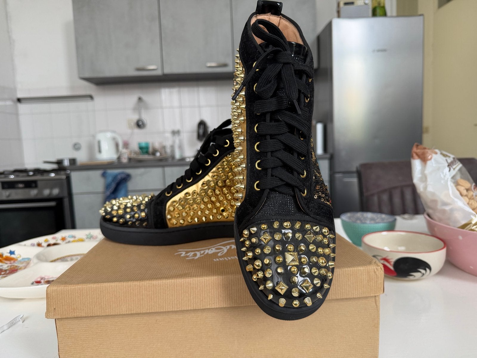 Christian Louboutin Louis Flat Python Spikes Sneakers, Ophalen, Zo goed als nieuw, Zwart, Sneakers of Gympen
