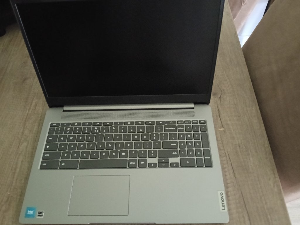 Nieuwe Lenovo Chromebook met tas, 14 inch, 4 GB of minder, 64 GB, Nieuw