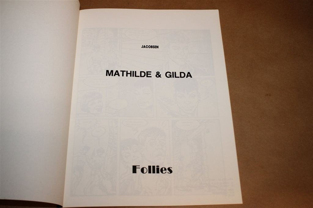 Mathilde en Gilda — Erotisch Stripalbum Follies Jacobsen, Eén stripboek, Ophalen of Verzenden, Gelezen