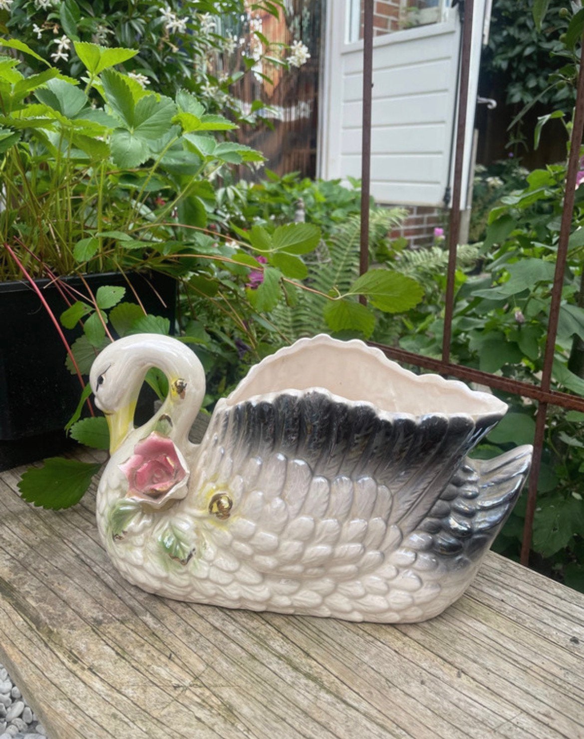 Bloempot zwaan, Majolica, Ophalen