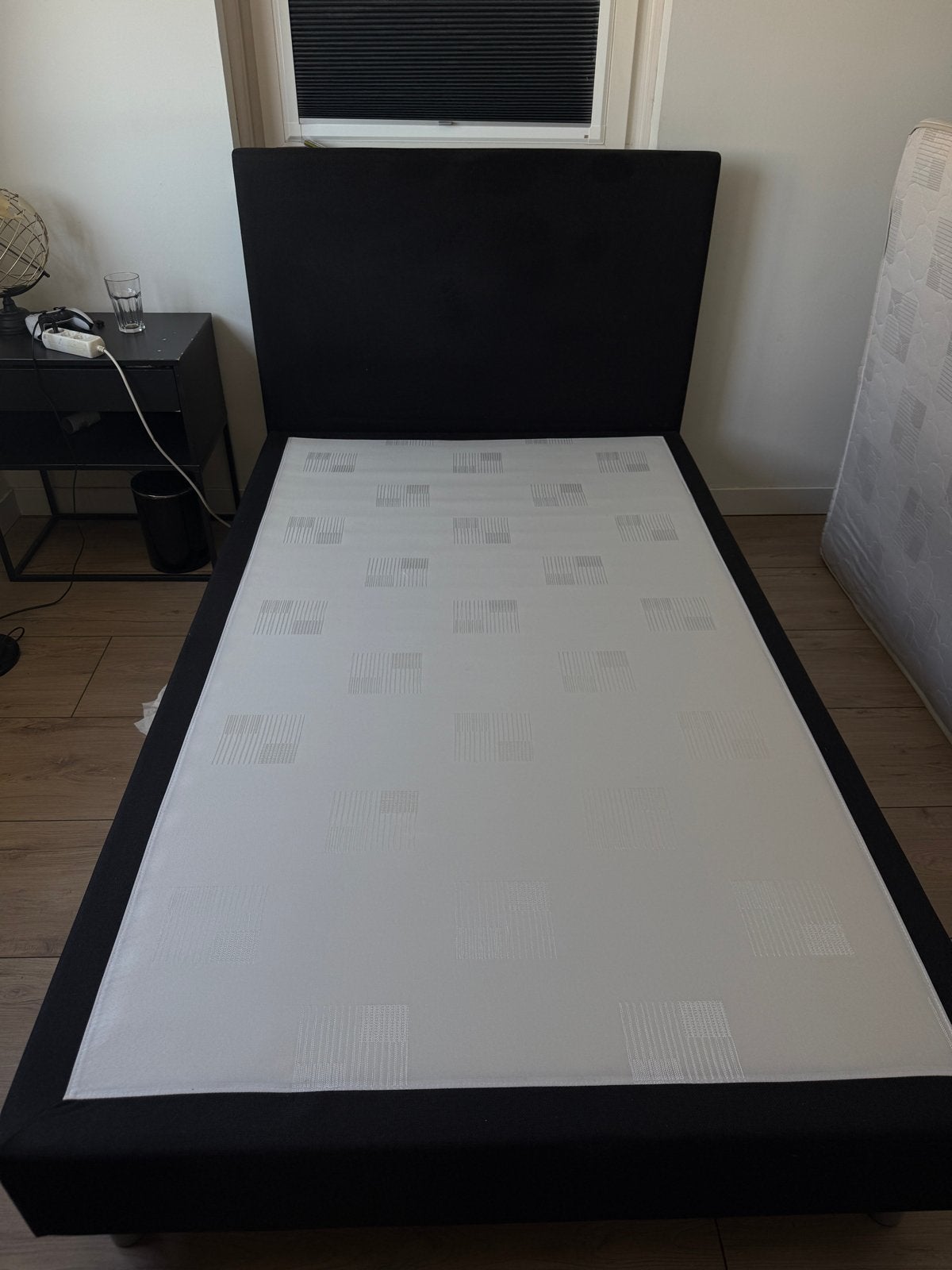 Twijfelaar bed 120x90 - Zo goed als nieuw, Ophalen, Zwart, Zo goed als nieuw, Twijfelaar