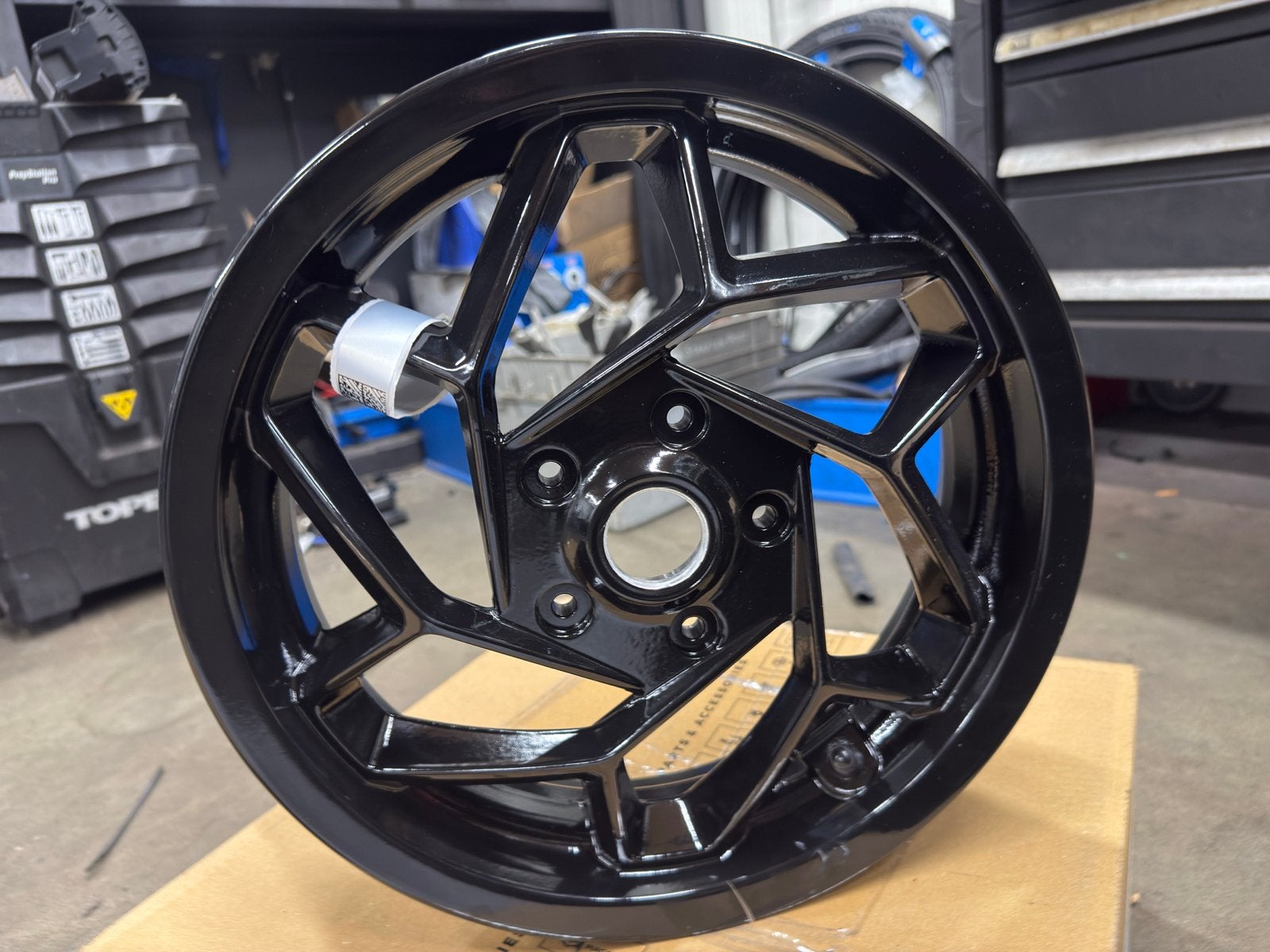 Nieuwe Piaggio 12 inch velgen hoogglans zwart - Vespa, Ophalen, Nieuw, Overige typen, Piaggio