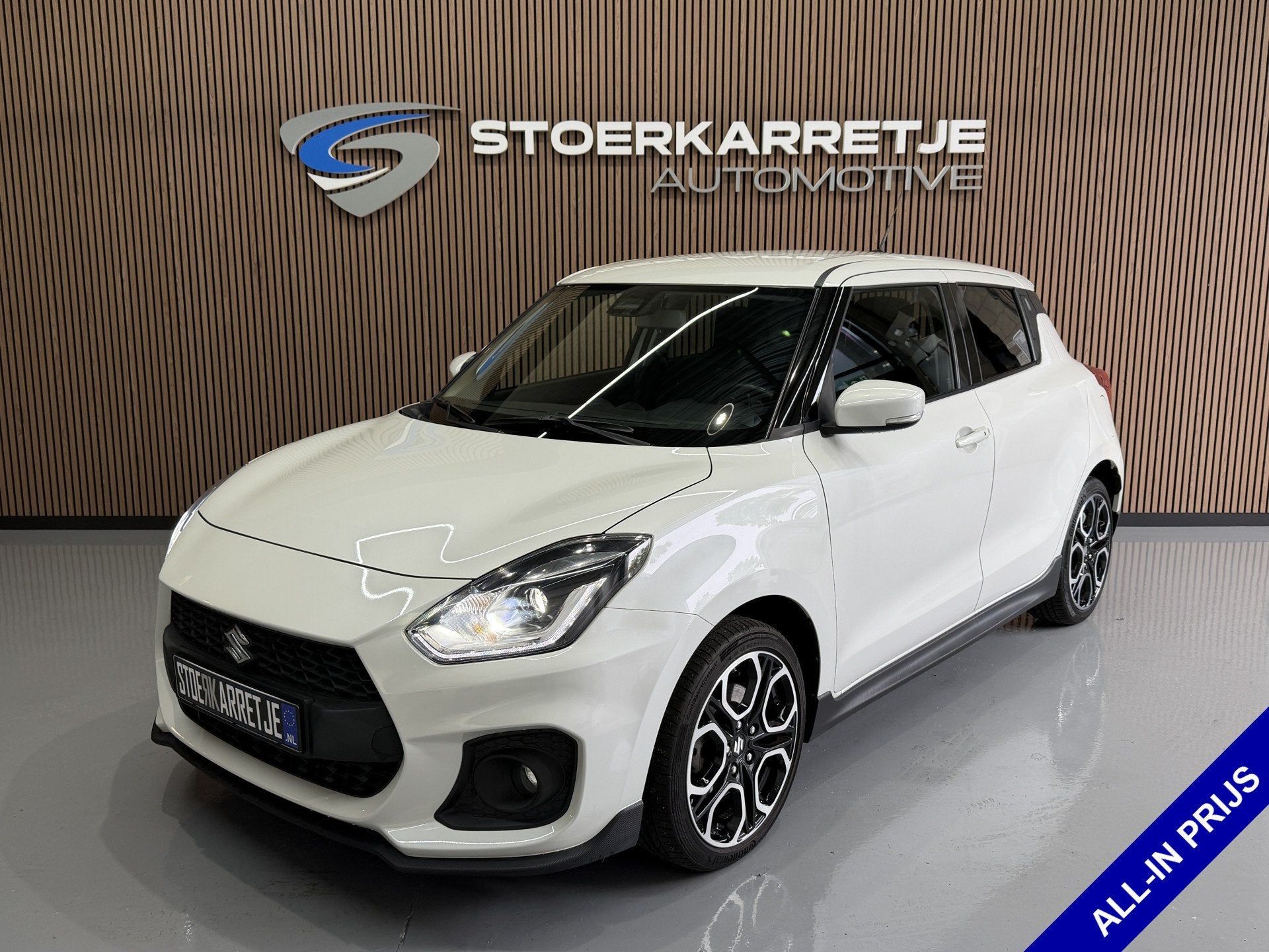 Suzuki Swift 1.4 Sport Smart Hybrid Navi | 17" | Carplay | C, Voorwielaandrijving, Dealer onderhouden, Stof, Gebruikt