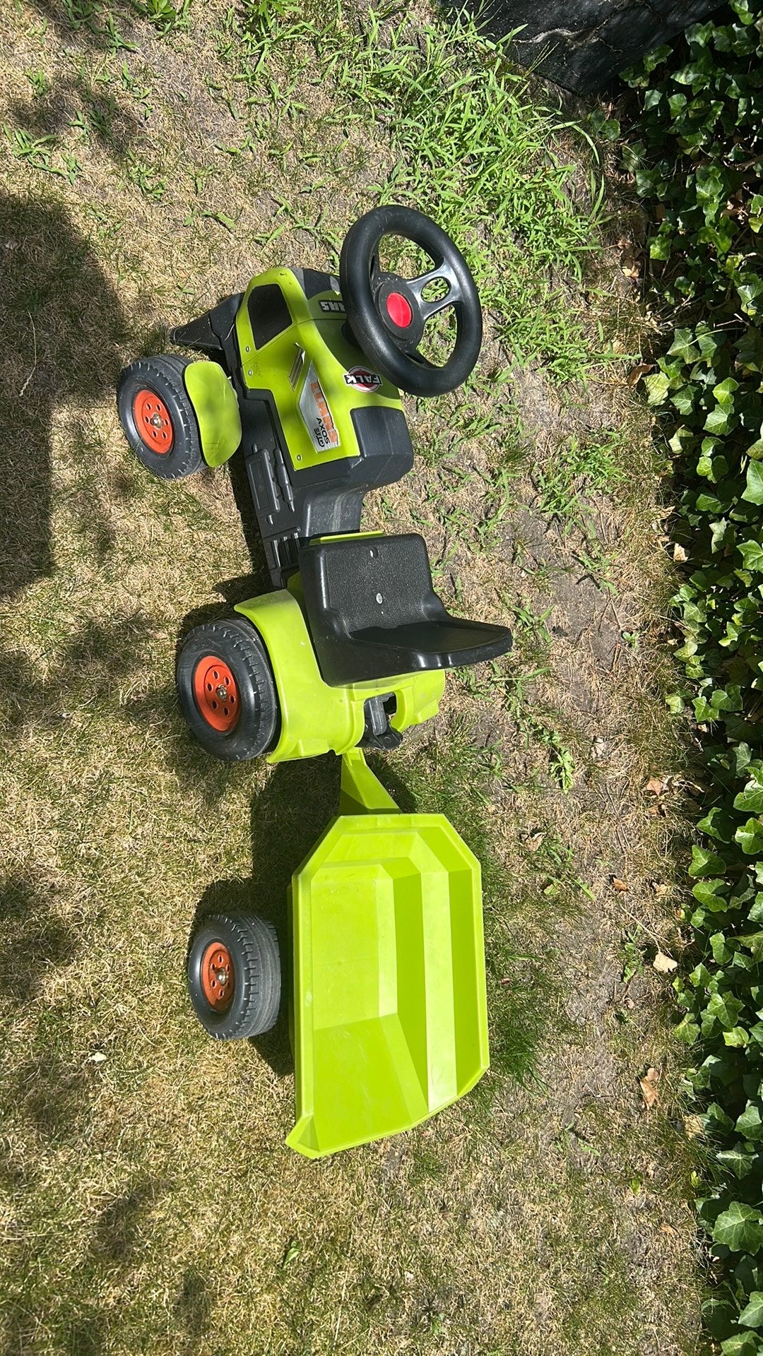 Kunstof loop tracktor met aanhangwagen., Ophalen, Gebruikt, Overige merken