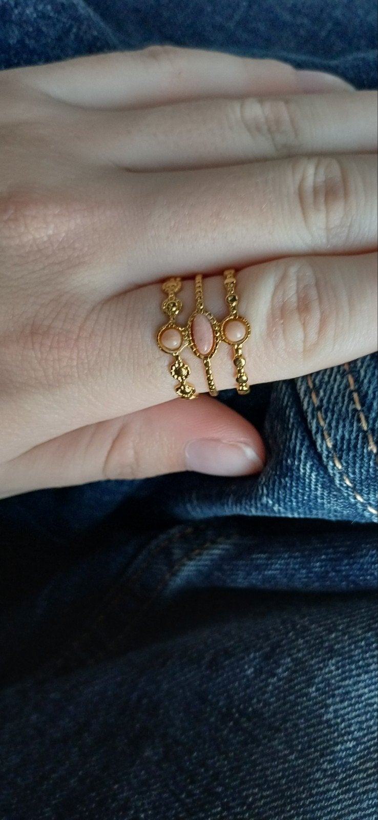 Gouden ringen met roze steen, Overige materialen, Nieuw, Ophalen of Verzenden, 17 tot 18