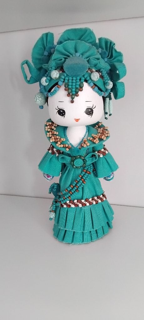 Chinese Cartoon Minority Doll 1 (handgemaakt)(decoratie), Ophalen, Zo goed als nieuw, Mens